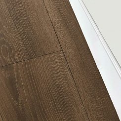 PVC Iconik 240 Mill Oak Brown